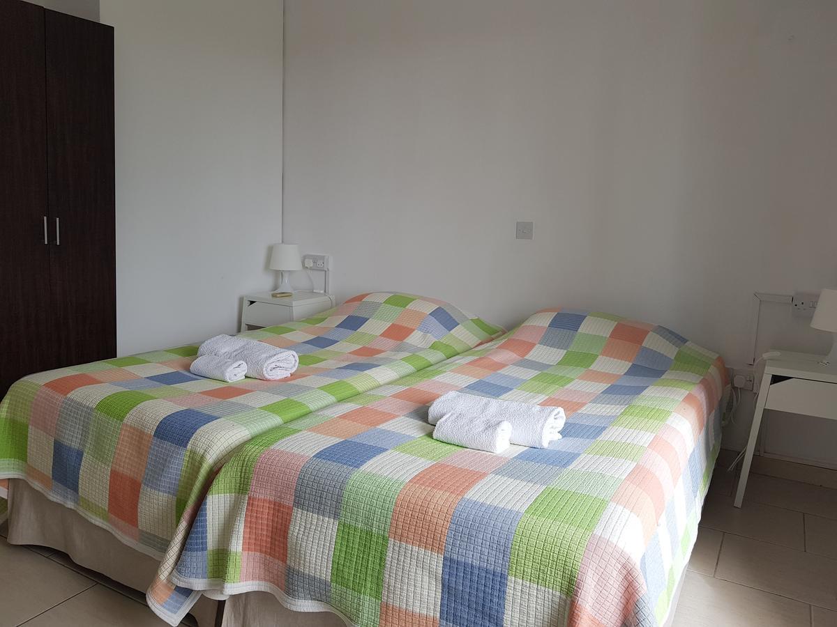 Valentinos Court Daire Pafos Dış mekan fotoğraf