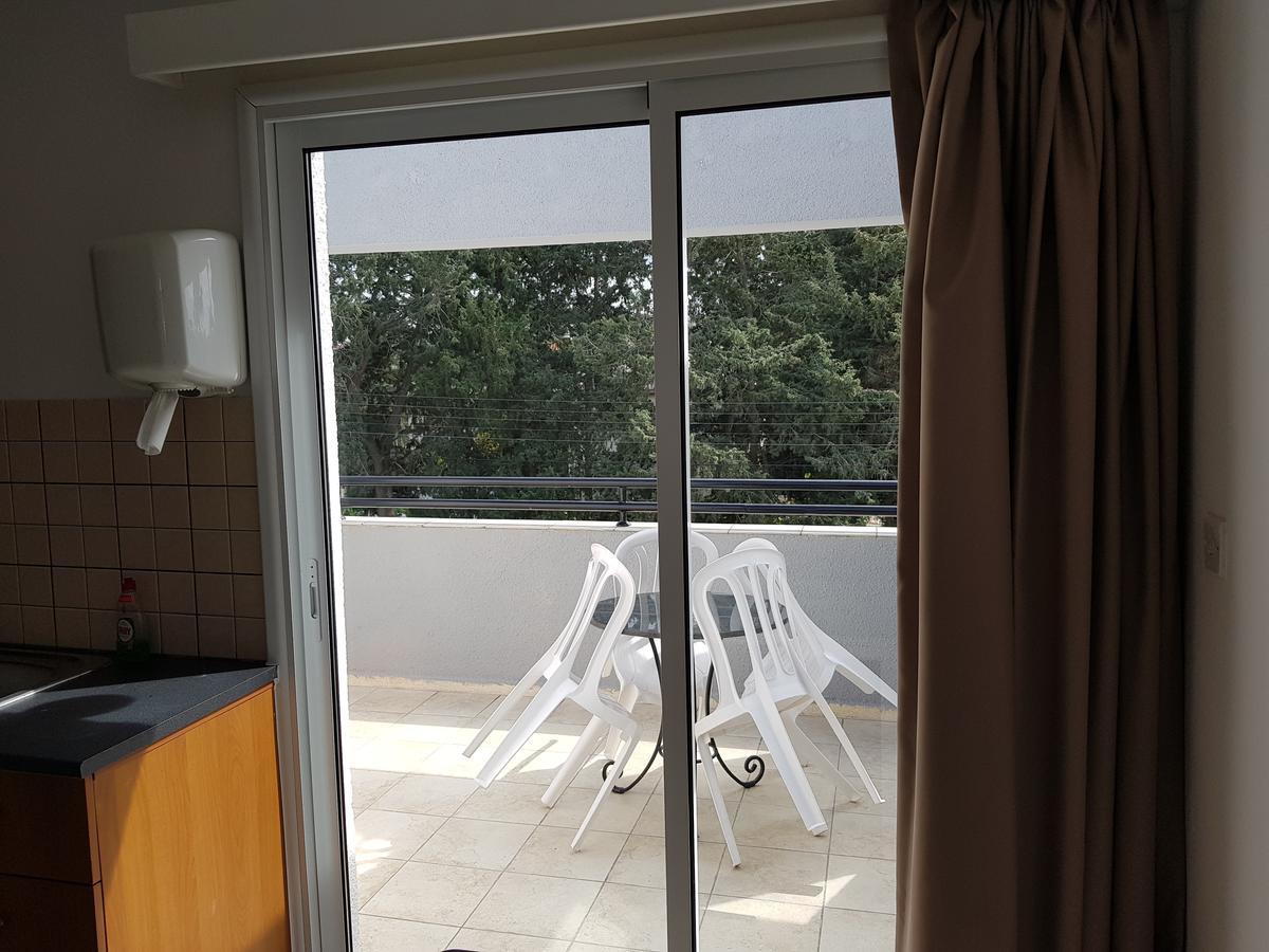 Valentinos Court Daire Pafos Dış mekan fotoğraf