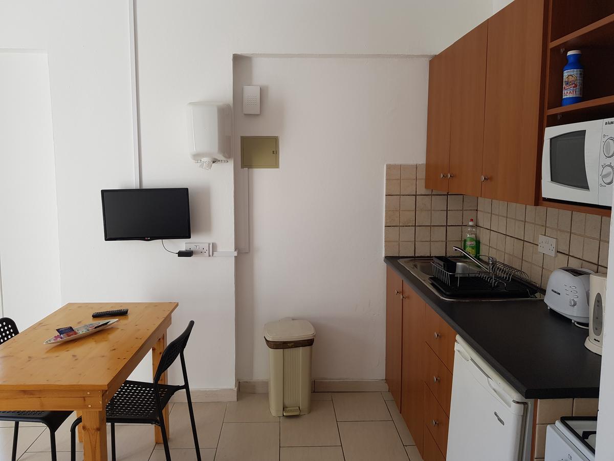 Valentinos Court Daire Pafos Dış mekan fotoğraf