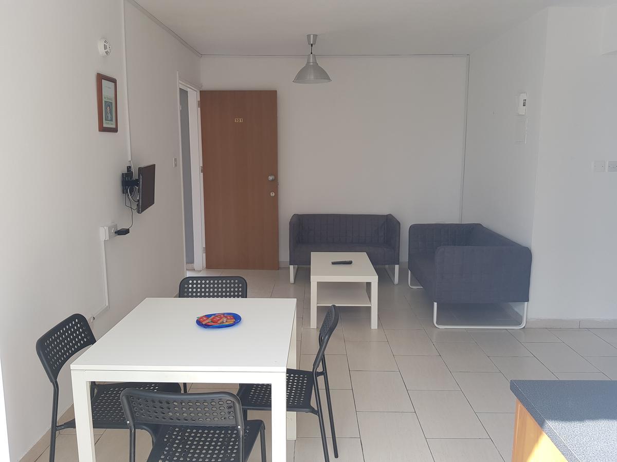 Valentinos Court Daire Pafos Dış mekan fotoğraf