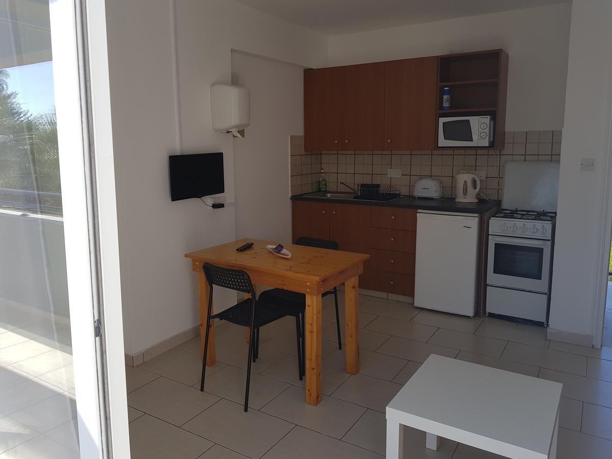Valentinos Court Daire Pafos Dış mekan fotoğraf