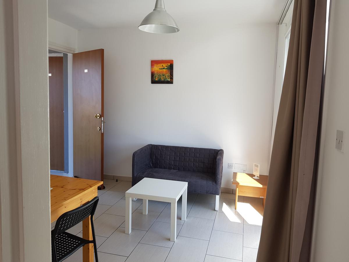 Valentinos Court Daire Pafos Dış mekan fotoğraf